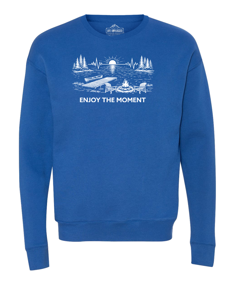 ENJOY THE MOMENT (LAKE SCENE) Midweight Super Soft Crewneck