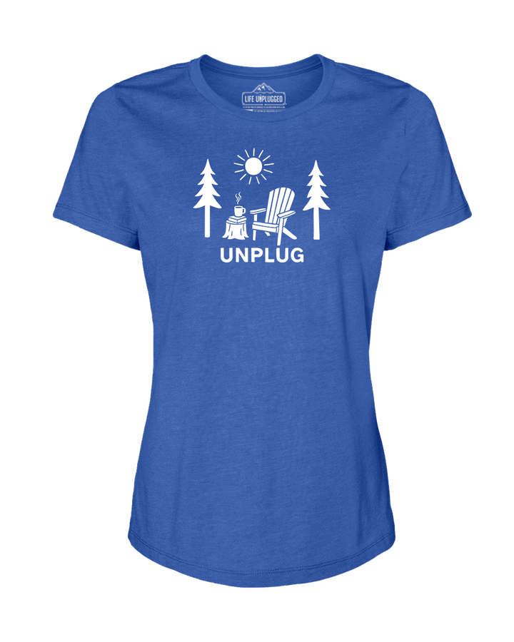 READING IN THE WOODS Women's T-Shirt