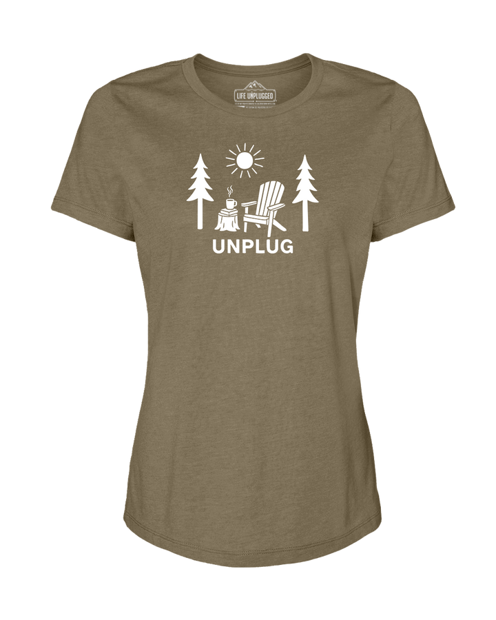 READING IN THE WOODS Women's T-Shirt
