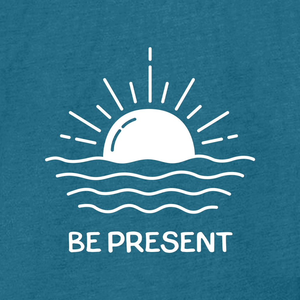 OCEAN SUNSET Women's T-Shirt