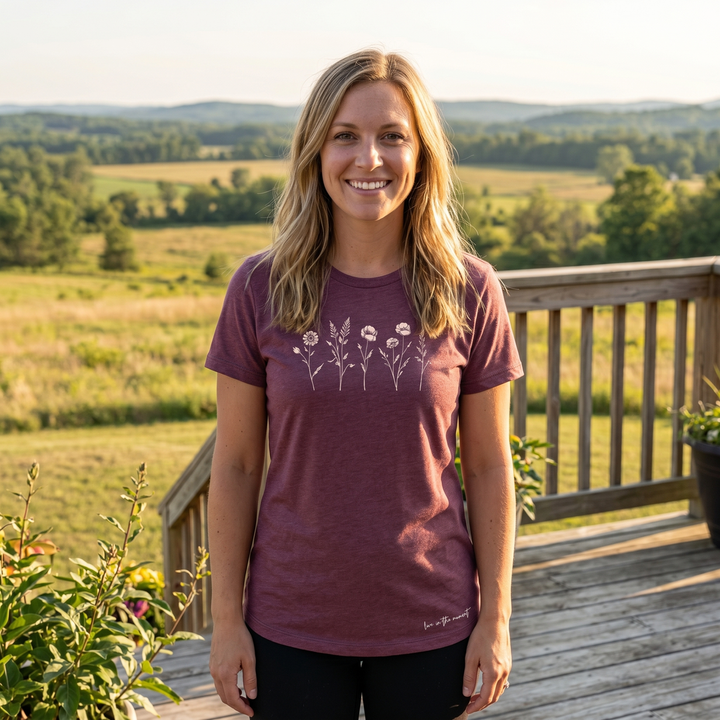 Live in the Moment Wildflower Women's T-Shirt